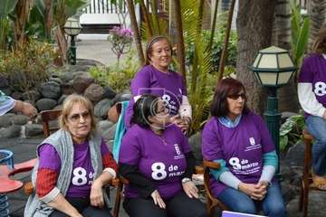 Presentación del programa de actos del Día Internacional de las Mujeres en Telde (Foto TA y FJS)